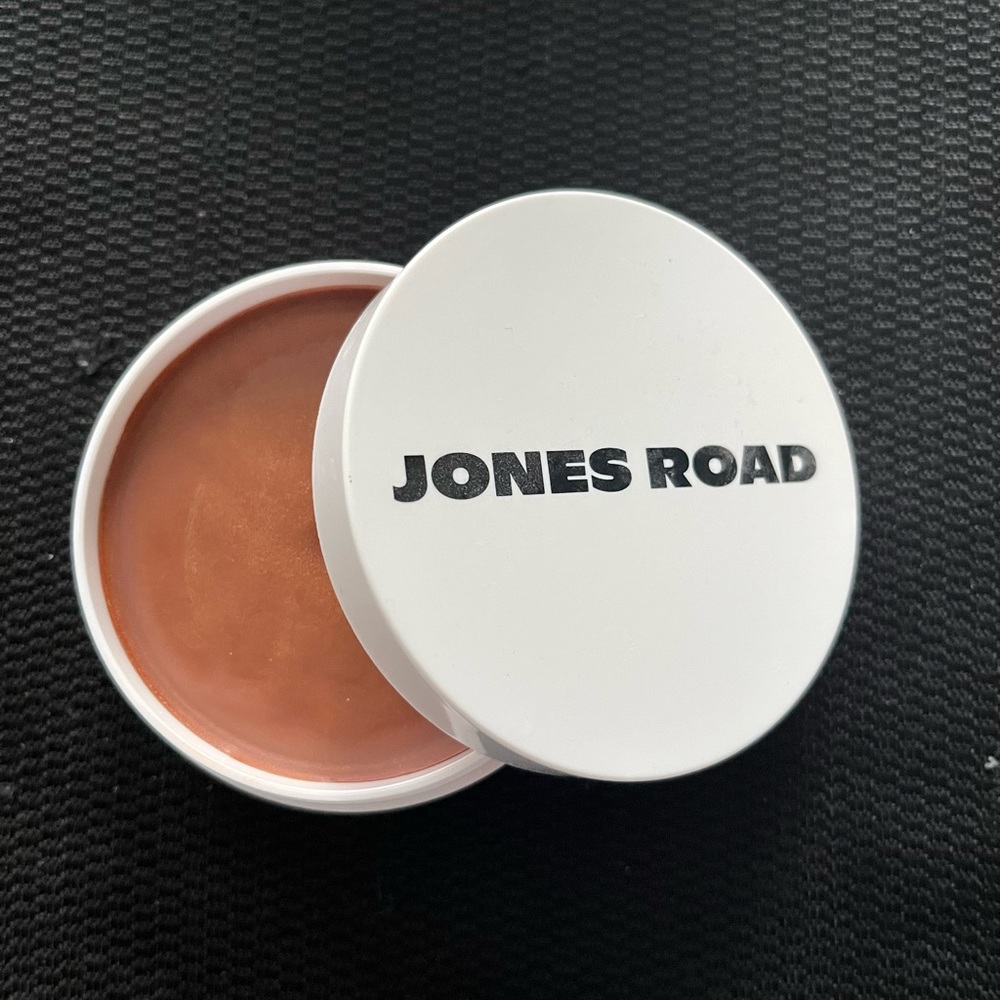 New in box Jones Road Miracle Balm Bronze